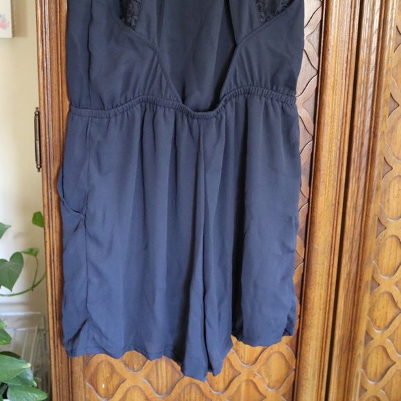Divided by H&M Navy Lace Open Back Romper with Pockets! - Picture 8 of 16